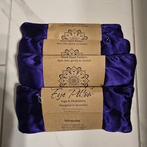 4 Velvet Weighted Aromatherapy Eye Pillows for Yoga & Meditation - Hot & Cold